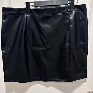 Shein black Faux leather mini skirt size XXL